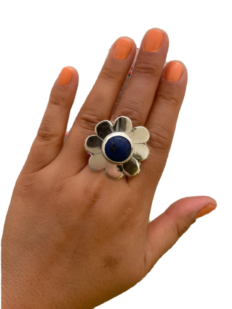 Chunky Lapis Lazuli Daisy- 8 petals