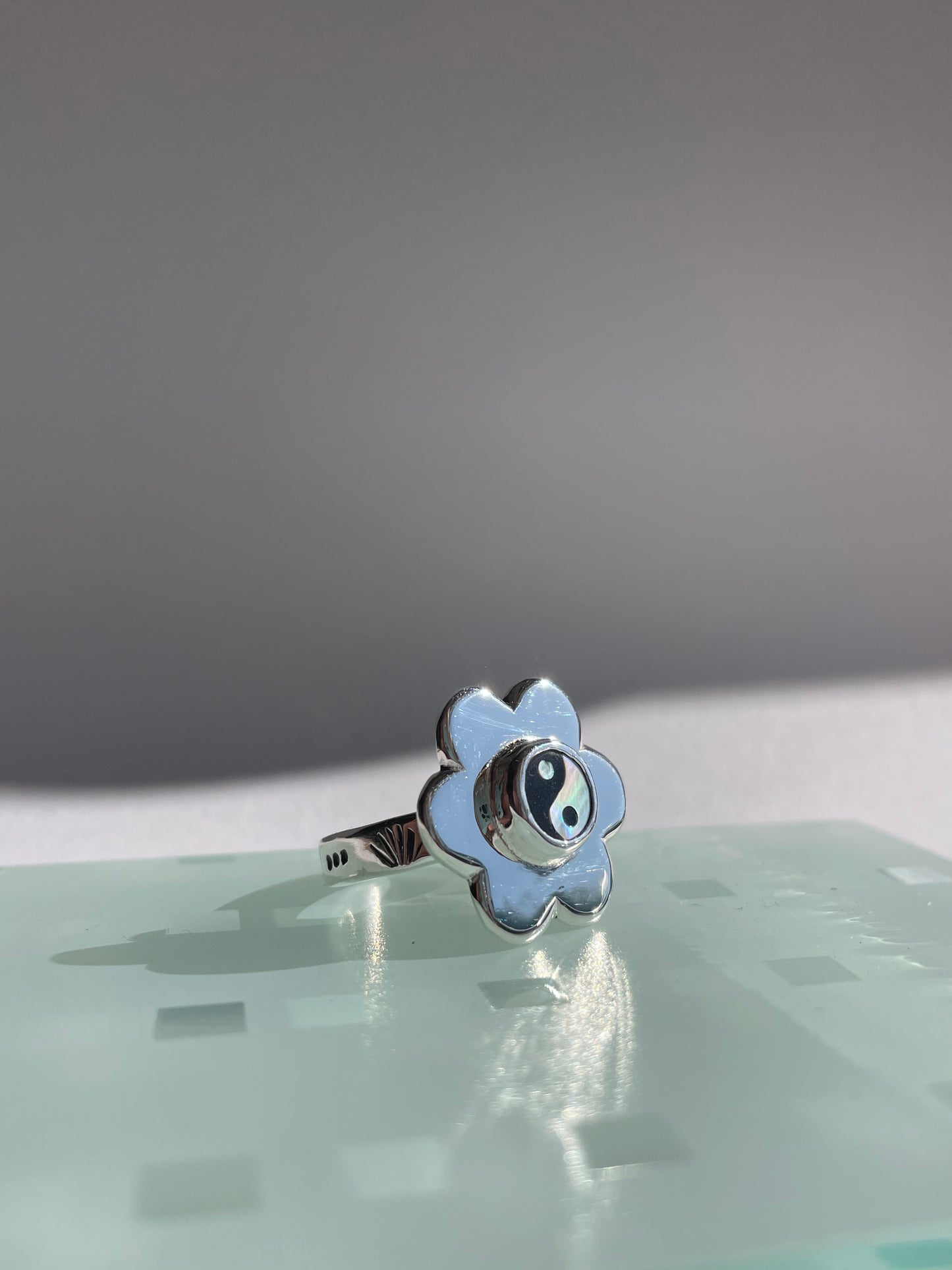 Daisy Ring- Classis 6 petal inlay Yin Yang