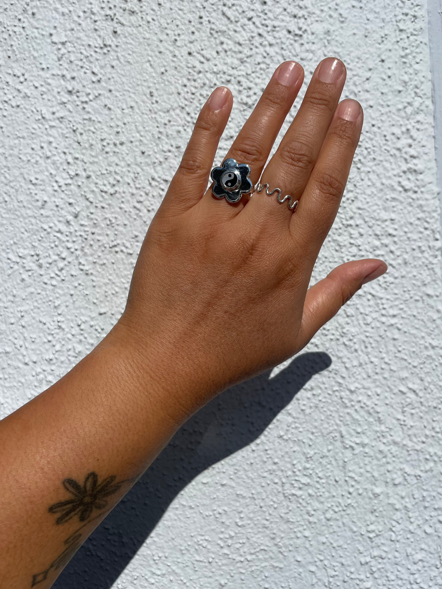 Daisy Ring- Classis 6 petal inlay Yin Yang