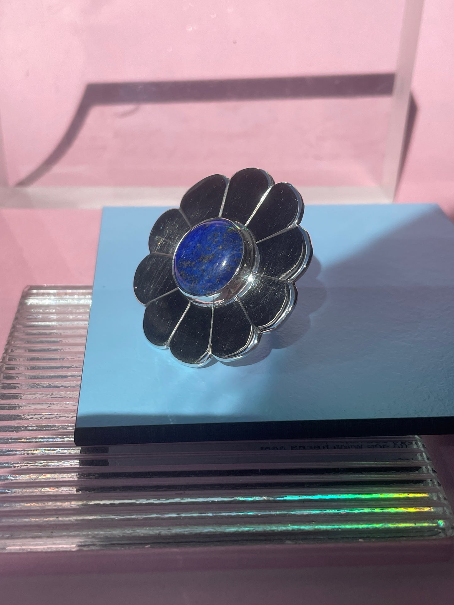 Chunky Daisy Ring with Lapis Lazuli