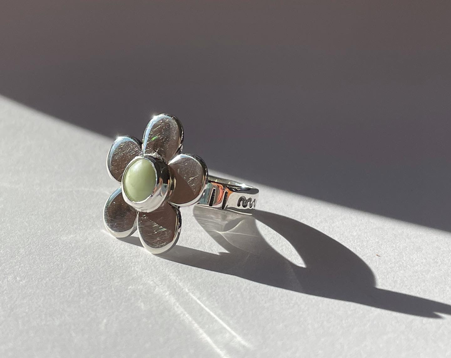 Daisy Ring- Classic 5 Petal Lemon Jasper