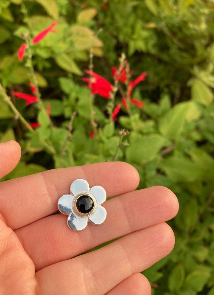 Daisy Ring- Classic 5 Petal Black Onyx