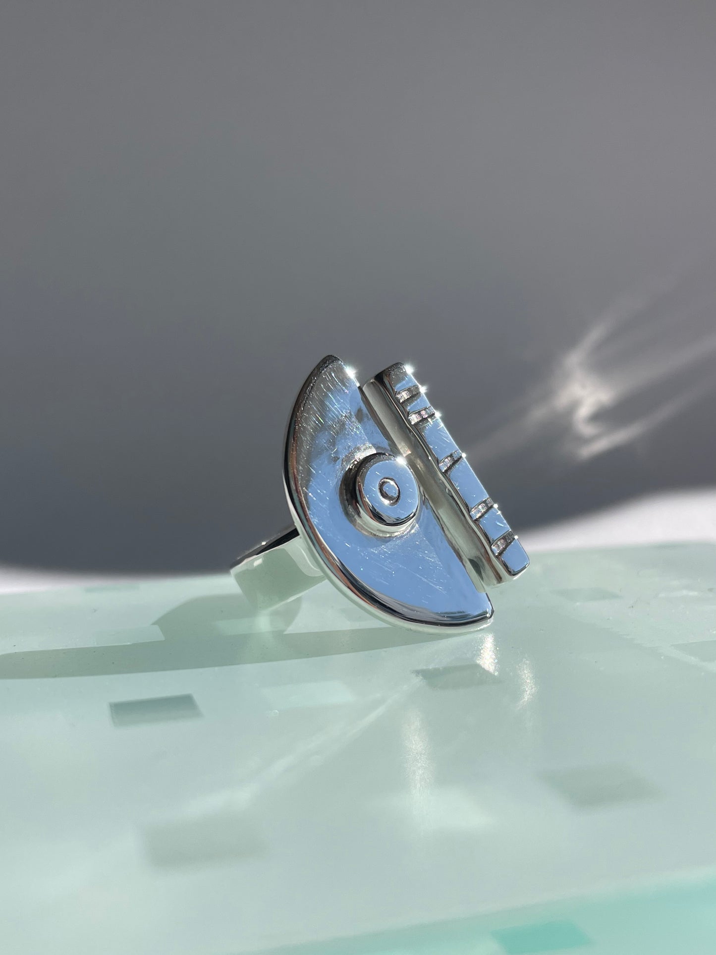 Bauhaus Ring