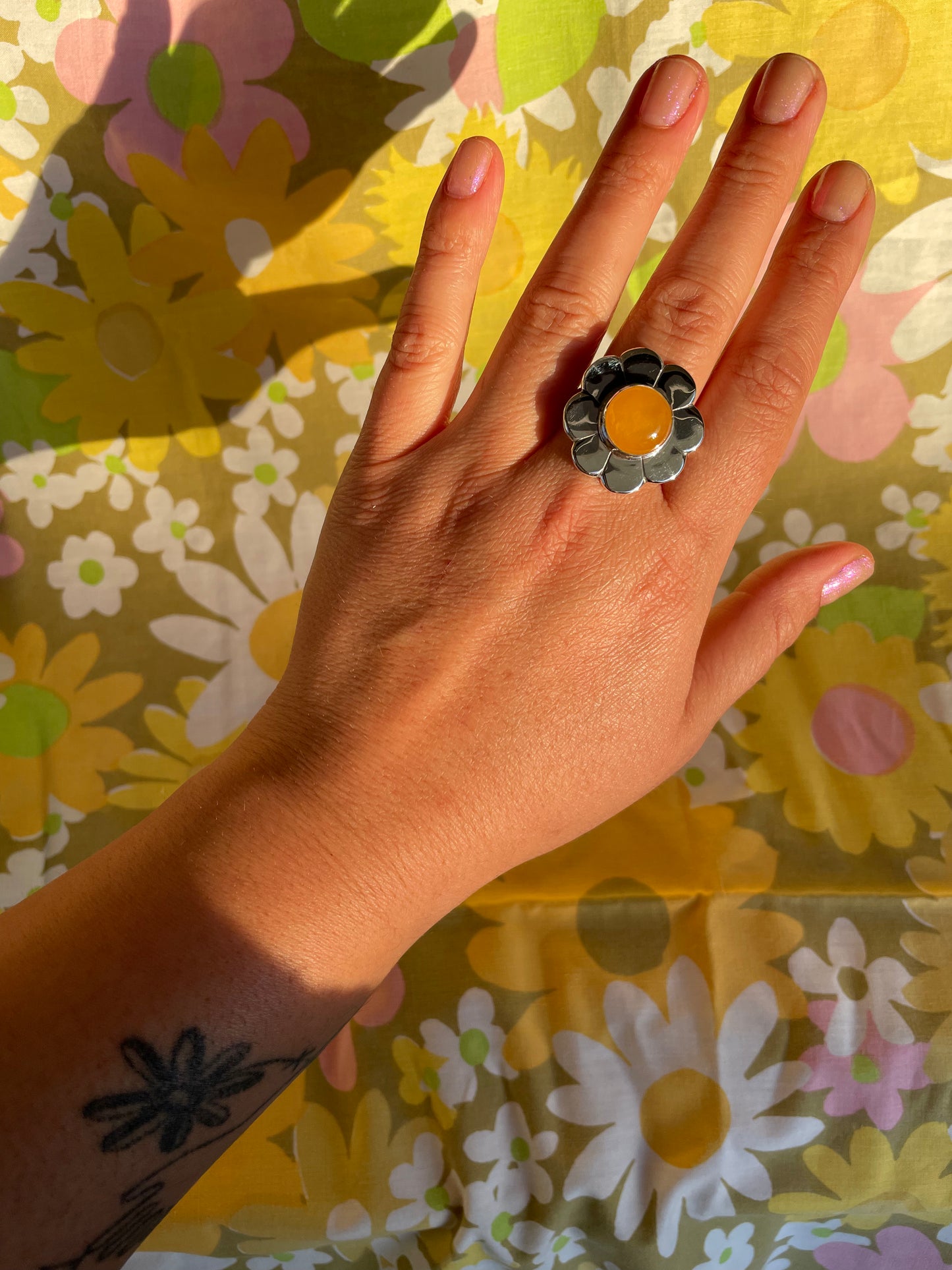 Daisy Ring- Medium 8 Petal Yellow Jade