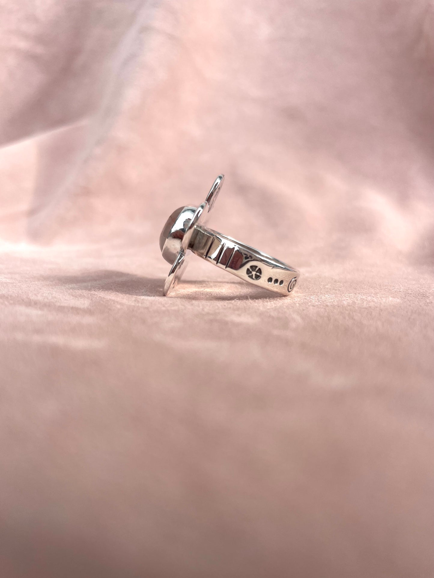 Strawberry Quartz- Medium 5 Peal