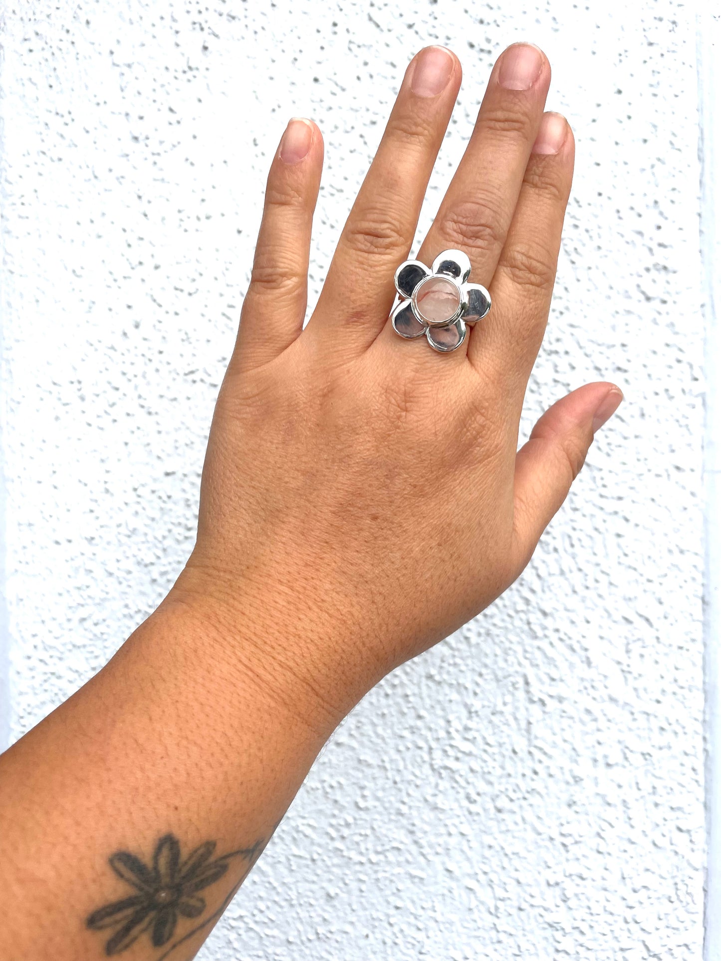 Strawberry Quartz- Medium 5 Peal